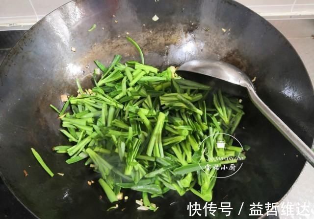干辣椒|此菜晚餐吃好,被称为“菜中牛奶”,补钙不长肉,夏天吃还下火