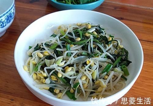 黄豆芽|冬天多吃此菜,1块5一把,健脑软化血管,防牙龈出血,别不懂吃