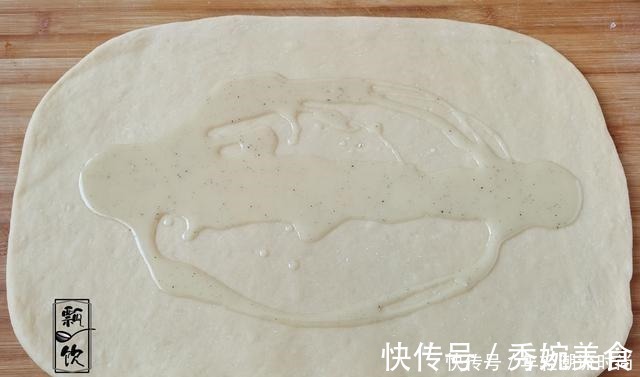 做烧饼别用水，这做法，皮酥里软，喷香，空口能吃撑，比面包都香