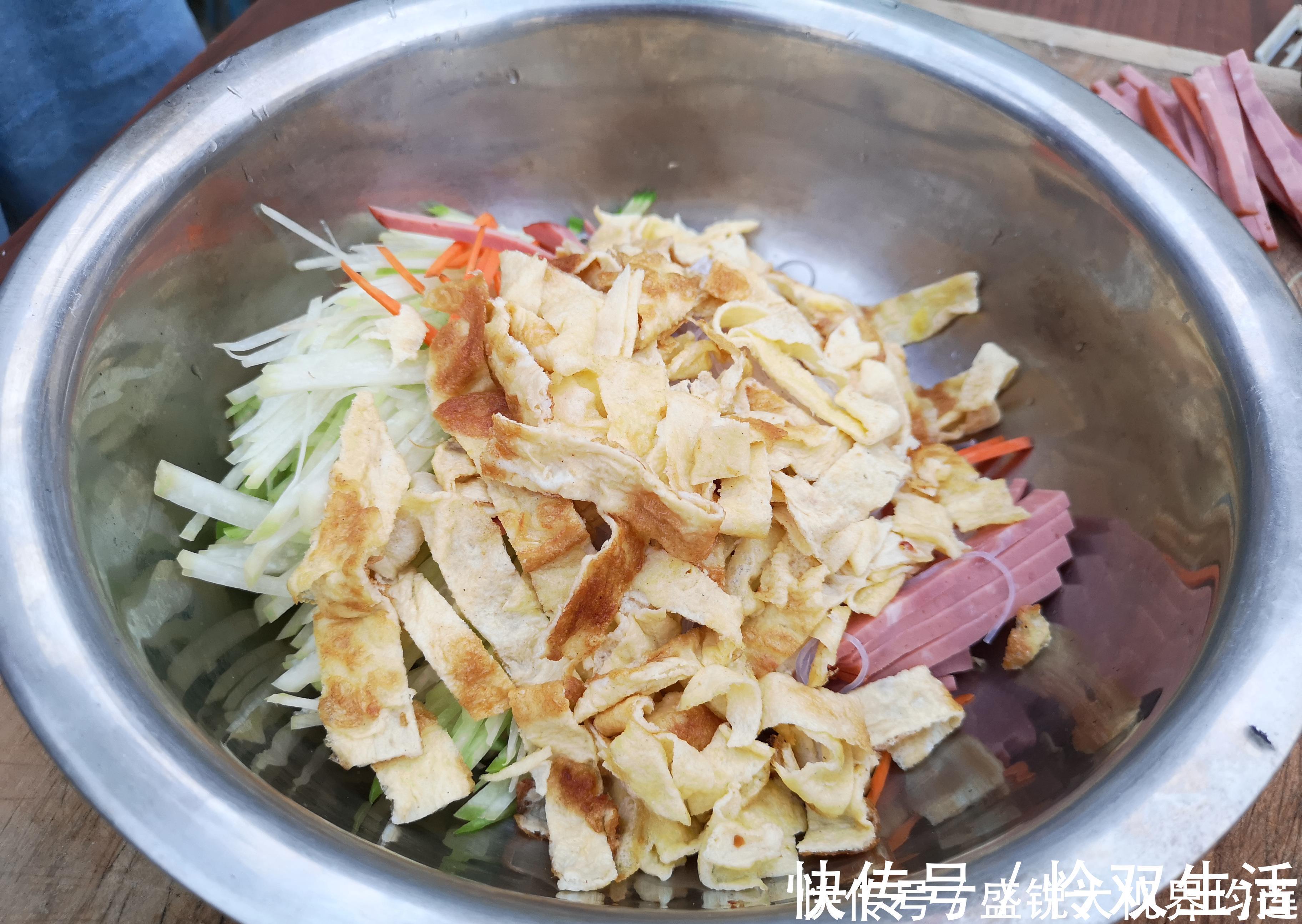 萝卜别炖着吃了,加两个鸡蛋,不炒不腌不油炸,比吃大鱼大肉还香