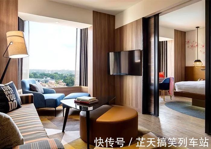 跑步机|谁买谁后悔,客厅鸡肋家具,白送我都嫌占地方!你家中招了吗?