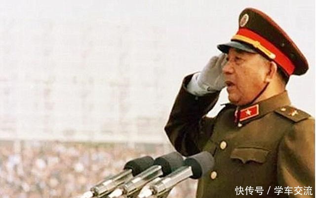 军长|身为军长的秦基伟,为何要给炊事员亲自点烟敬礼