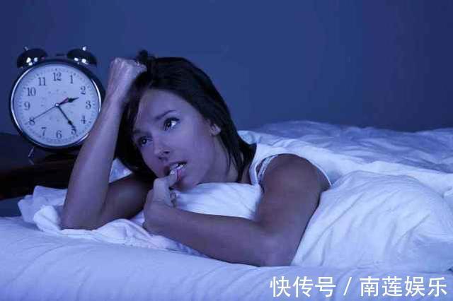 燕麦片|经常失眠的人，要远离以下3种食物，吃得越多失眠会越厉害