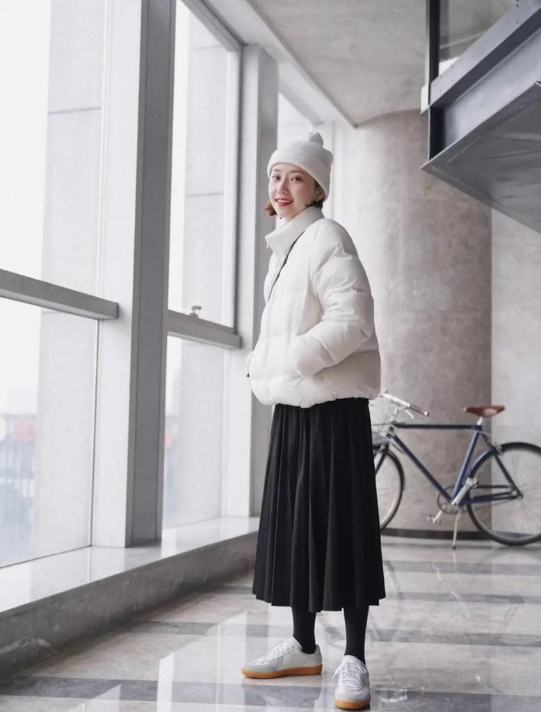 羽绒服+裙子=2021年最王炸组合,早穿早美!