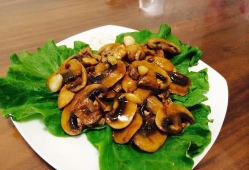 双孢菇|想肌肤年轻，平时吃的食物，皮肤红润嫩白，去皱消斑，气色红润