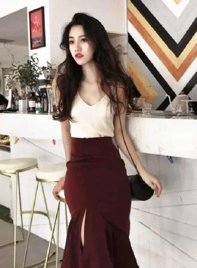 让人心动的鱼尾裙，学会这几个单品的搭配，你就是妥妥的人鱼公主