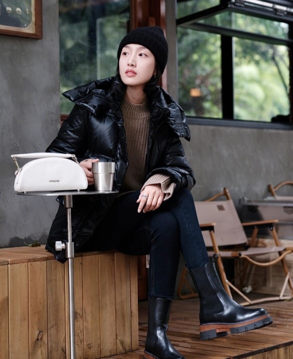 短款|会“打扮”的女人,秋冬穿衣都离这3套羽绒服,保暖不说还时髦