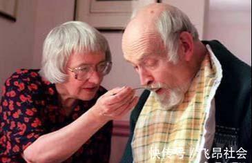 dh为何老年痴呆越来越多提醒坚持4个习惯,远离“老年痴呆”