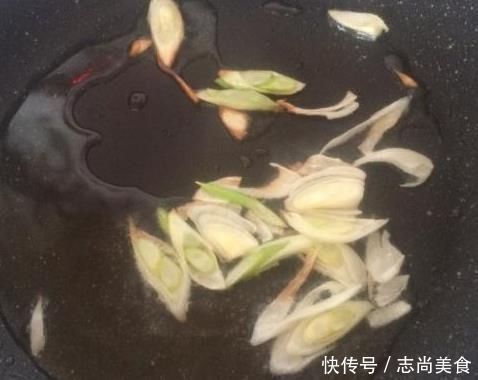 夏天遇到这菜必买,看着像肉,吃起来也像肉,鲜美好吃还不上火