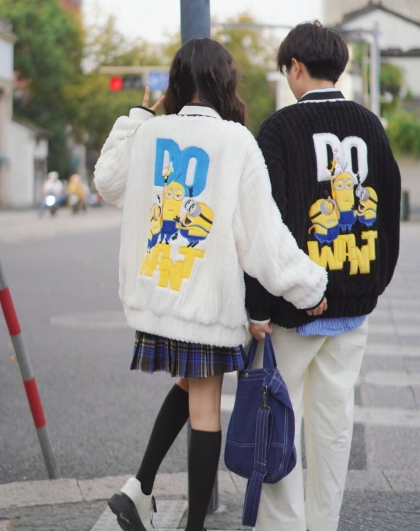 半身裙|冬天穿衣没思路?看看这5组情侣默契穿搭,高阶秀恩爱