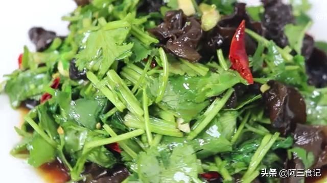 高龄奶奶最爱吃的一道菜,开胃又下饭,比肉还香,越吃越健康