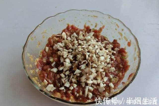白菜做馅别直接拌，面点师告诉你详细做法，饱满不出水，鲜香好吃
