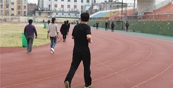 膝关节|男性其实也有更年期,身体会悄悄发生变化,可惜很多男性不在意