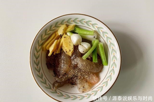  豆腐和它才是一对，简单一煮，汤鲜味美，比喝骨头汤还营养