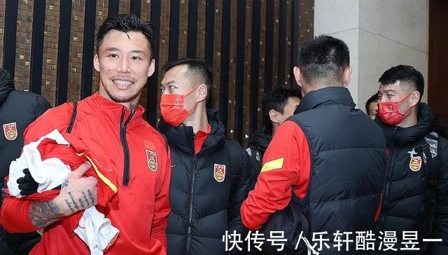 老将|亮明态度!李霄鹏国足仍以老将为班底,对年轻球员已经放出话!