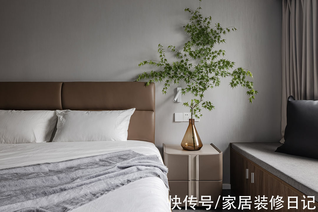 背景墙|南京140㎡新房装修，艺术漆+弧线半吊，简单却有藏不住的高级感