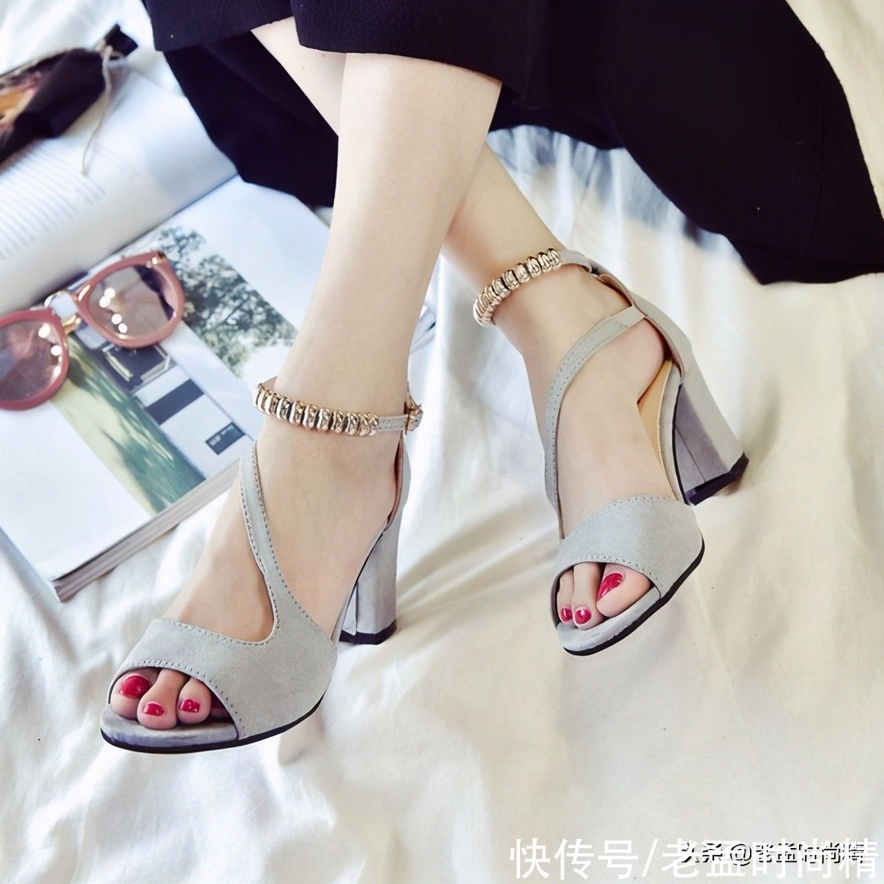 性感 女人穿连衣裙的时候,搭配第三款女鞋最美,你选对了吗