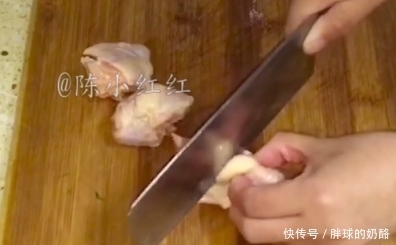 炸鸡腿最好吃的做法,做法非常简单,外酥里软特别的香