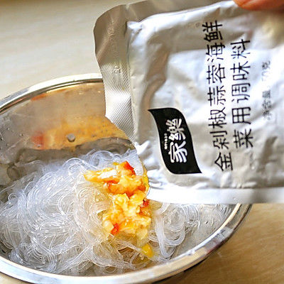 金剁椒蒜蓉蒸粉丝金针菇