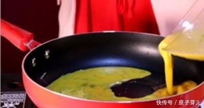 蛋液|炒鸡蛋时往锅里滴点它,炒得鸡蛋蓬松又鲜嫩,一般人我不告诉他!