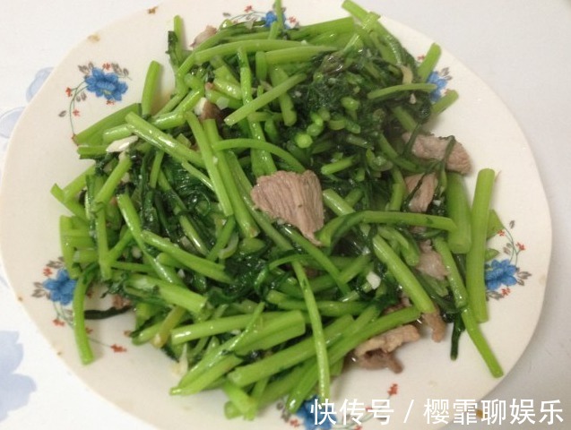 茼蒿|有4种“健康”蔬菜可以常给孩子吃,有益肠胃,还能促进孩子发育