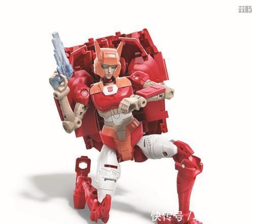 大黄蜂|沃尔玛限定变形金刚地出D级艾丽塔与大黄蜂官图公开!