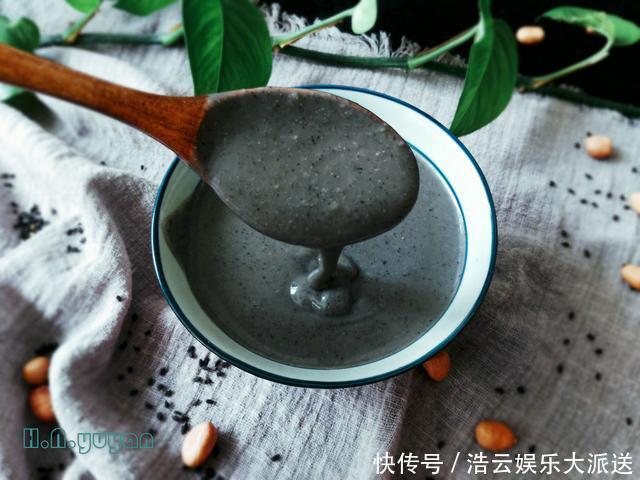 女人的''补血''早餐,每天吃一碗,比玻尿酸还好用,40岁照样少女脸