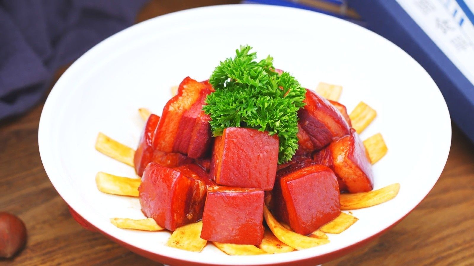 北京卫视《养生厨房》今日菜谱——干锅蒸肉