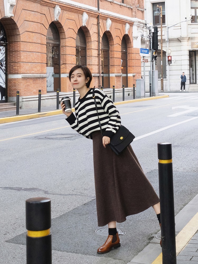 时髦|见过世面的女人穿搭分享,入冬选这4种裙子,遮肉显瘦还百搭