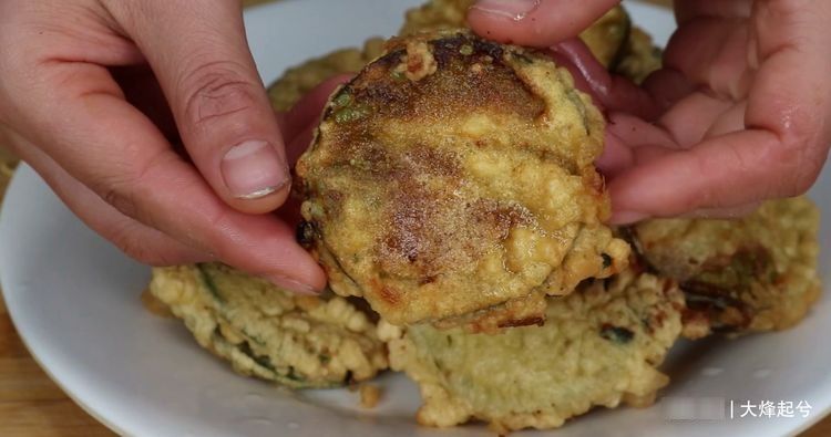 天冷要多吃萝卜，教你新吃法，不炒不炖不用腌制，上桌瞬间扫光