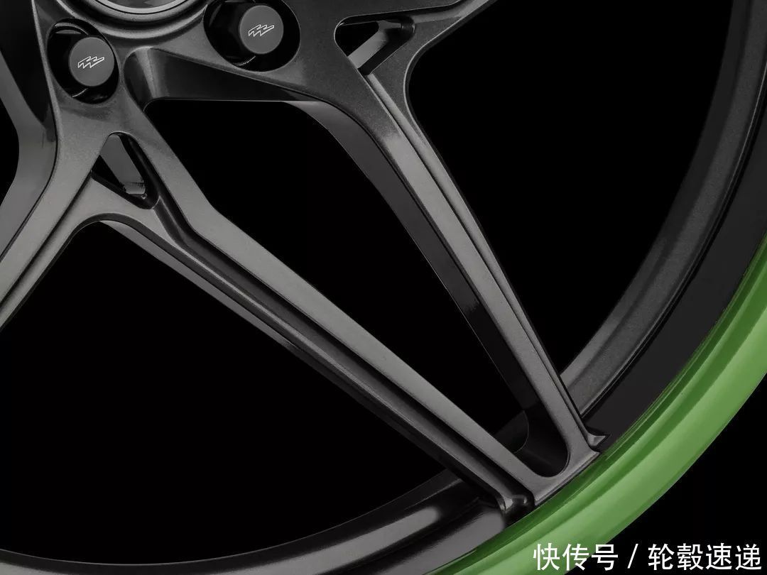 如何将传统的几何形状打散重组?|MMX轮毂设计故事 | 故事