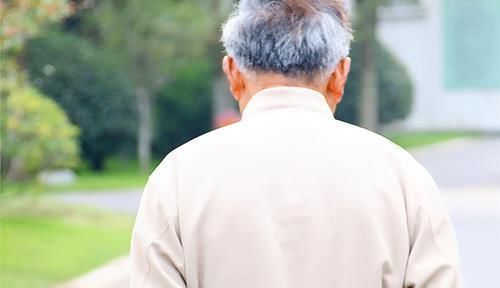 青睐|男人活到这个岁数，或处于养生黄金期，做到4件事，长寿青睐你