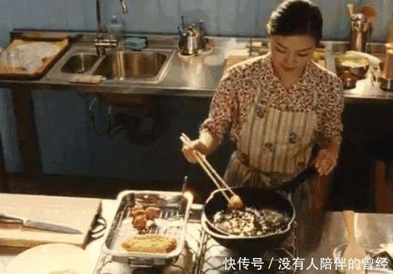 做饭|45岁大妈确诊肺癌,从不碰烟,医生痛斥不是只有吸烟才伤肺