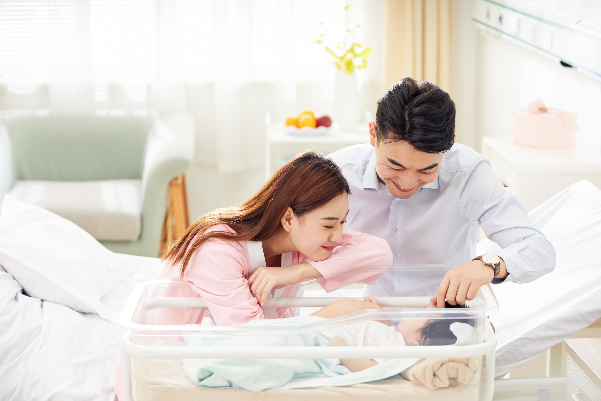 饮食|坐月子吃什么避开九个饮食禁忌，妈妈产后恢复好宝宝营养佳