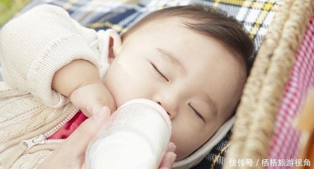 智慧|宝宝总在夜里当“麦霸”,频繁夜醒不是胡闹,而是宝宝的生存智慧