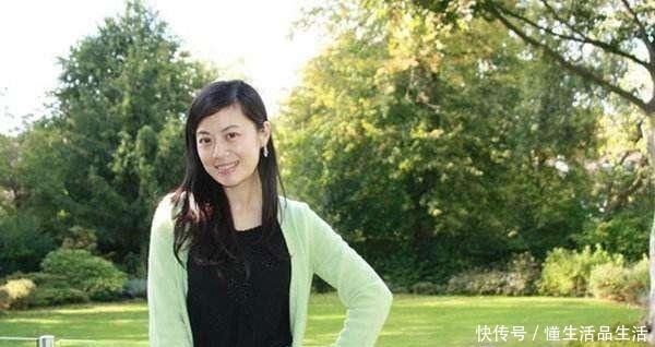 主持人|前央视著名才女姜丰,修改国籍为爱远嫁,如今离婚后过的怎样