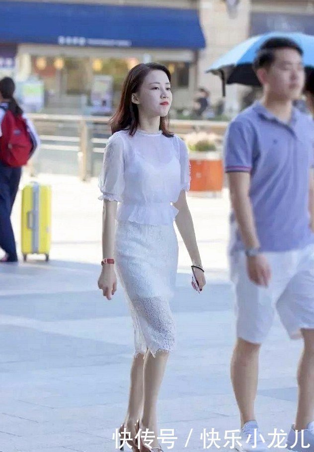 碧罗|绶带盘金缕轻裙透碧罗,让你也能拥有苗条!