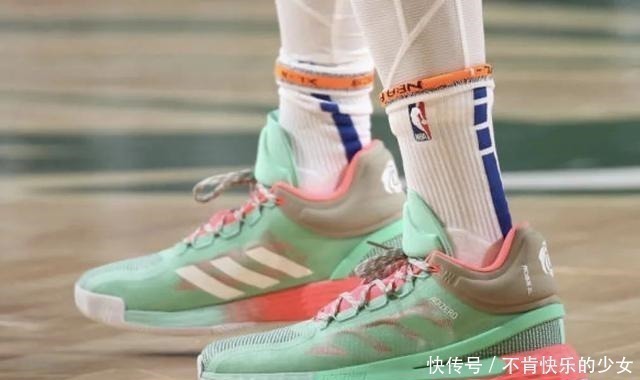 adidas 球星上脚｜巴特勒上脚新配色！塔图姆这双骚气！