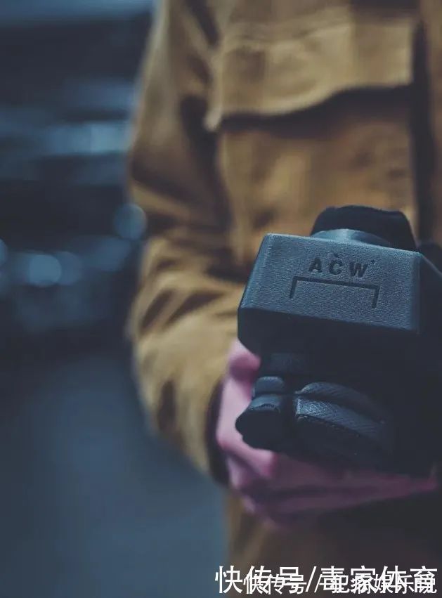 ce 满街DUNK一出门就撞鞋?精选9双冷门好鞋,解决冬季买鞋难