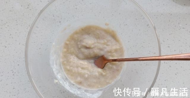 酸奶|教你燕麦新吃法，别再只知道泡着吃了，比蛋糕还香甜