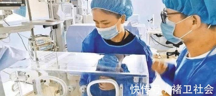 孕妈|孕妇怀孕3个月,肚子大到行动不便,孕检后一家人很纠结