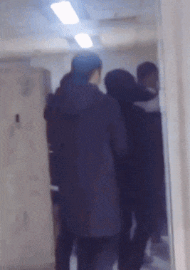 |搞笑GIF:兄弟,你脑回路有点长啊