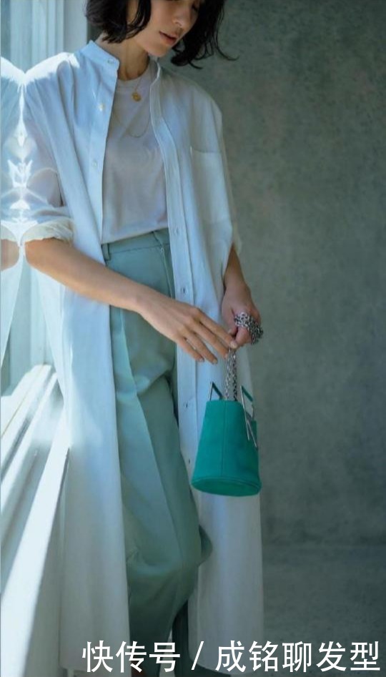 收腰感|四十岁后靠气质稳赢,学日本女人的衬衫裙穿搭,照着穿显瘦又时髦