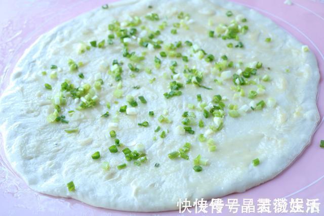 面粉就爱这么吃，不揉面不发面，做法特简单，每周必吃2次才解馋