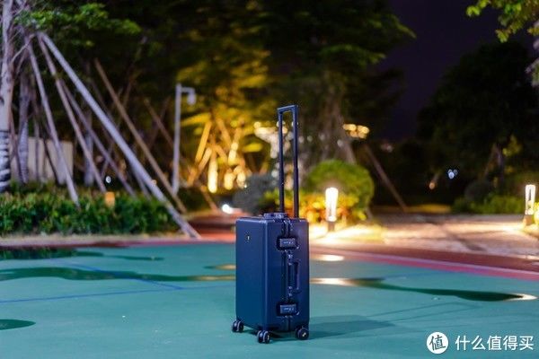 地平线|君的生活日志 篇五十五：旅行的好伙伴，地平线8号登机箱，好推又时尚！