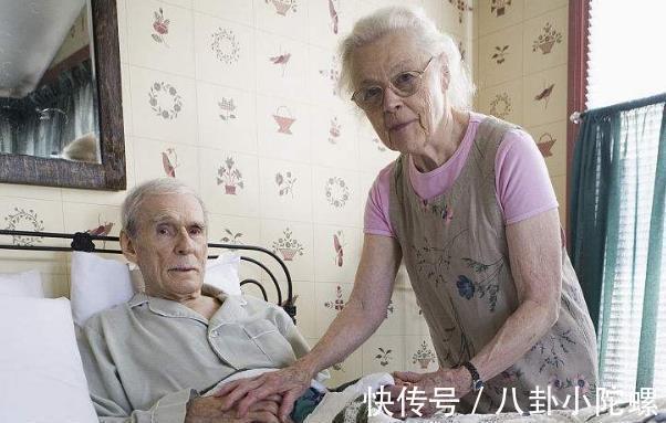 征兆|人去世之前半年的4個征兆，出現最后一個，家人需要準備后事