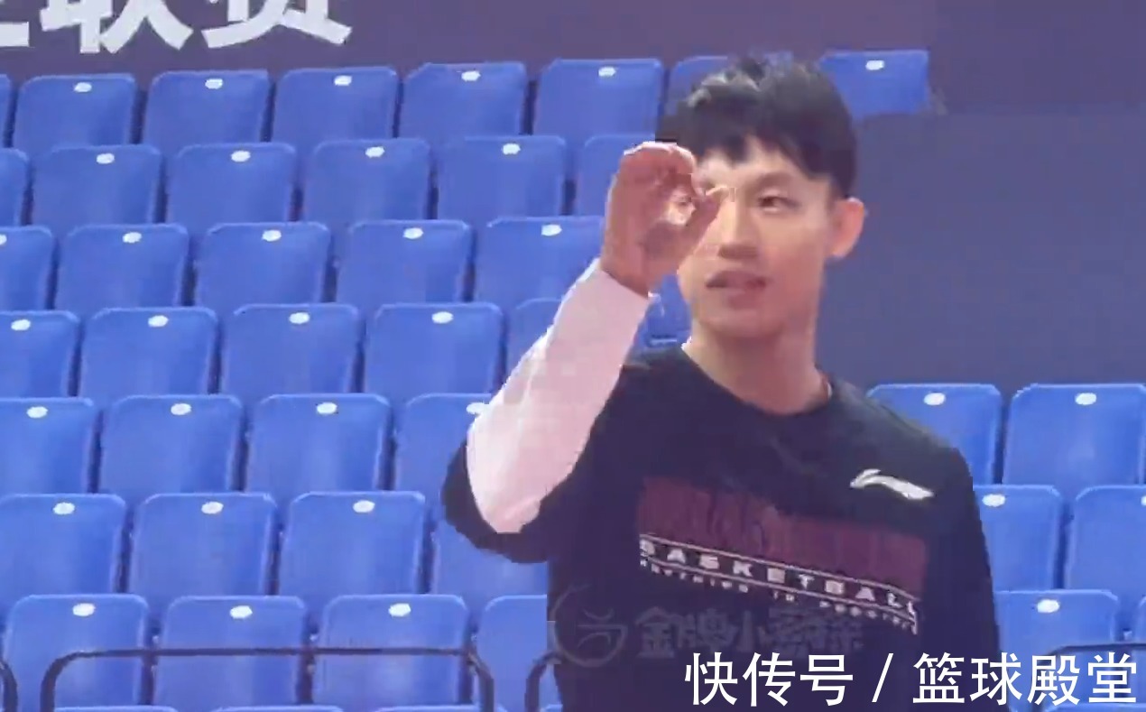 专访|粤苏赛前趣事!汤杰球童,刘权标送吻,威姆斯徐杰热舞,杜锋专访