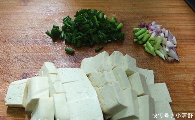 烹调|豆腐这样炖，外酥里嫩不松散，我家每周至少煮一锅，雷打不动