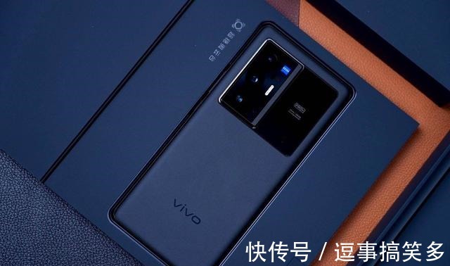 x70|你以为vivo X70 Pro+只是拍照强它的设计也很讨喜！