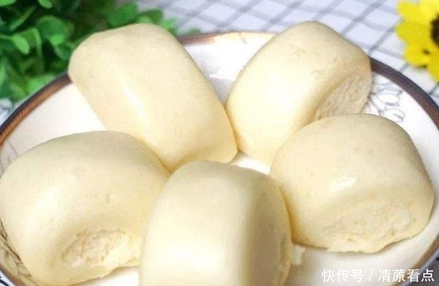 婆婆教我快速发面的窍门，30分钟发满盆，只需多放一瓶这东西